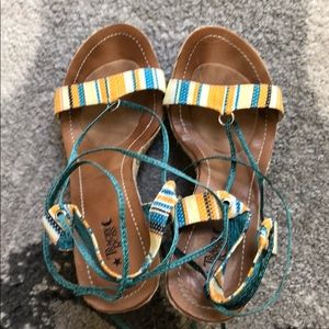 🏝 Tracey Ross Wedges. 🌴